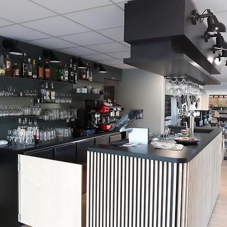 La Godiniere Hotel Cholet Exterior foto